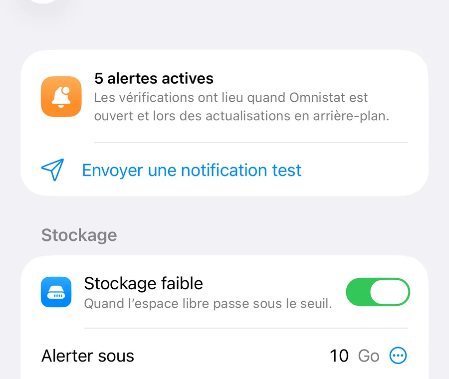 L’écran Alertes avec les interrupteurs du stockage faible et des forfaits, et leurs seuils.